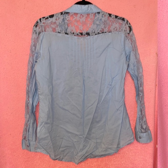 🧚🏻‍♂️2 for 22$🧚🏻‍♂️blue lace button-down shirt - Picture 2 of 7